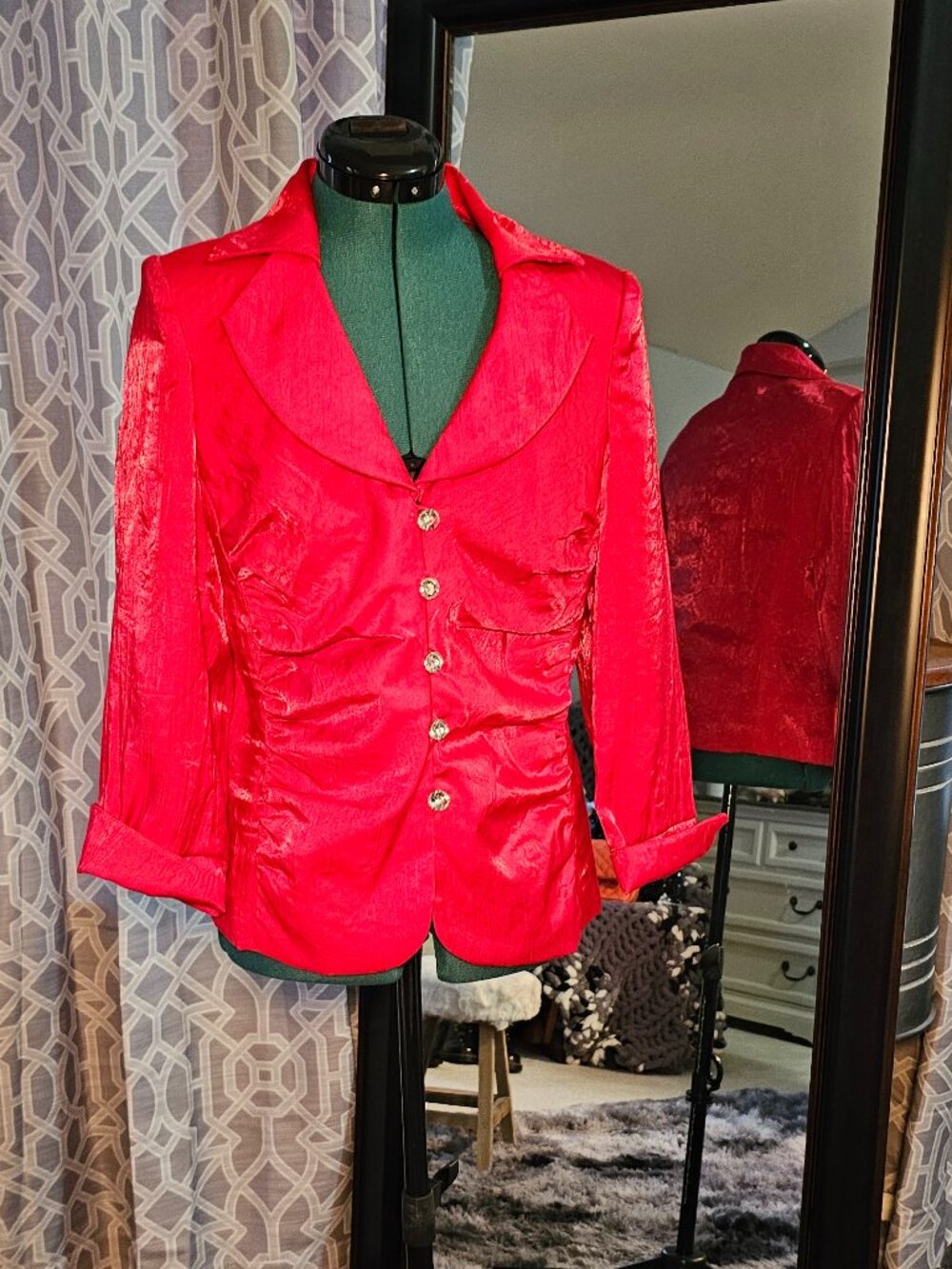 VB Bracha Vintage Crimson Satin Structured Blazer – Size L